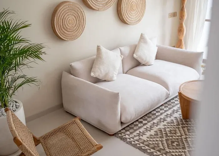 Moon Seaside By Pura Homes チャングー
