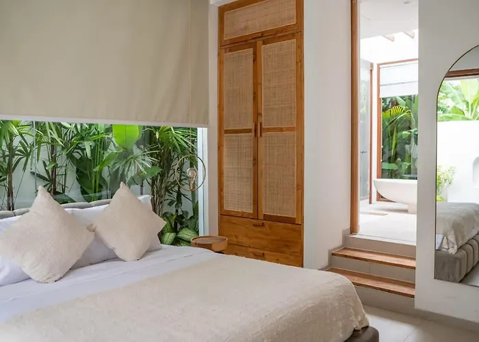 別荘 Moon Seaside By Pura Homes